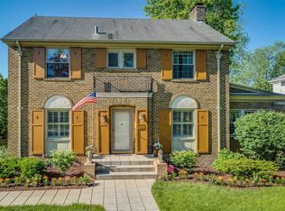 1618 Wayne St, South Bend, IN 46615