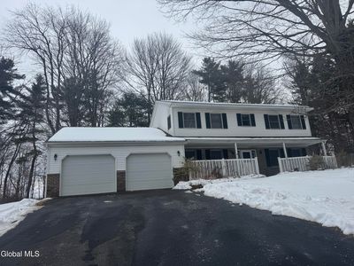 11 Huntington Parkway, Ballston Lake, NY, 12019