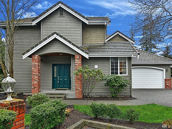 2nd image of 15604 Country Club Dr #A