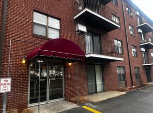 10 Wrentham Rd APT 204, Worcester, MA 01602