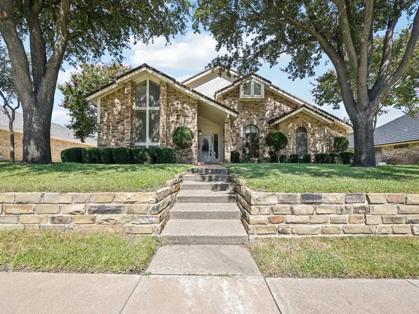 829 Shady Ln, Bedford, TX 76021