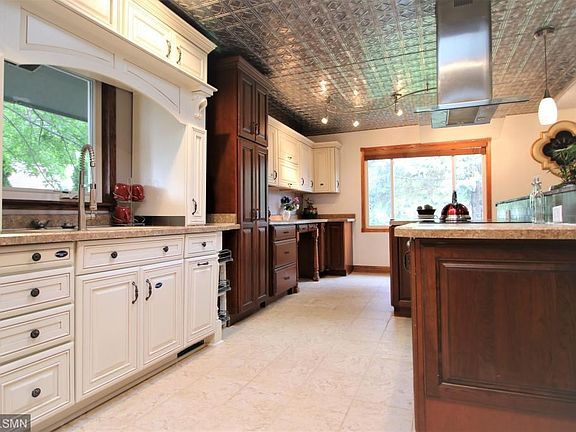 Kitchen 3