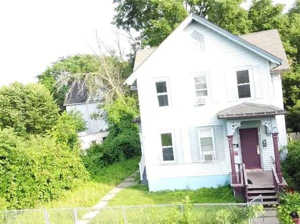 195-197 Spencer St, Rochester, NY 14608