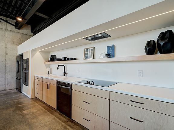 5th image of 631 W California Ave #310