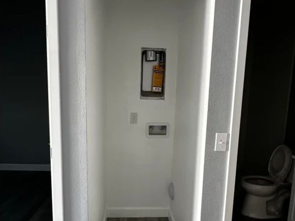 1308 W 134th St #1308