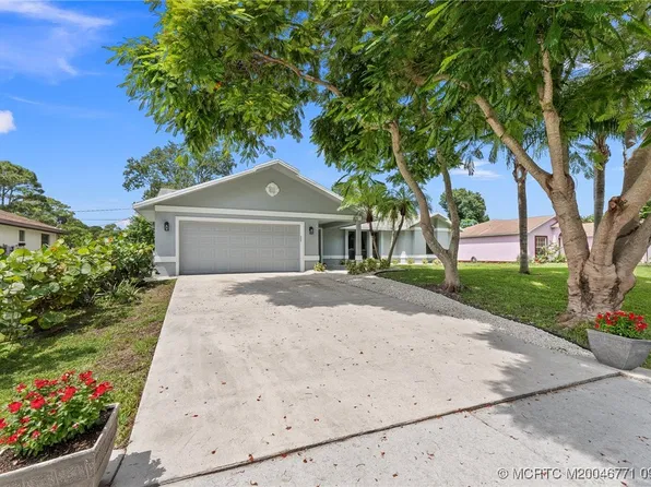 1550 SE Clearmont St, Port Saint Lucie, FL 34983
