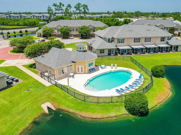 402 Baldwin Rowe Cir, Panama City, FL 32405