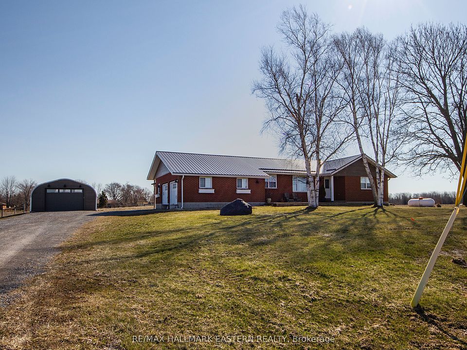 1st image of 523 McMaster Rd
