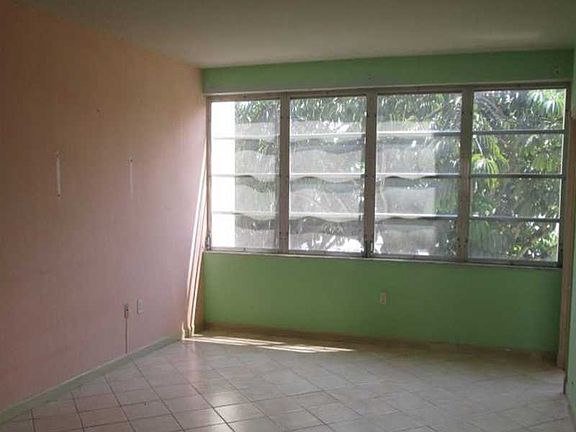 4th image of 1481 NE Miami Gardens Dr APT 270