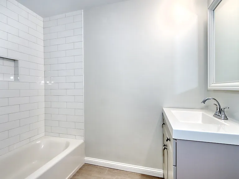 405 Washington St #2 — Photo 7