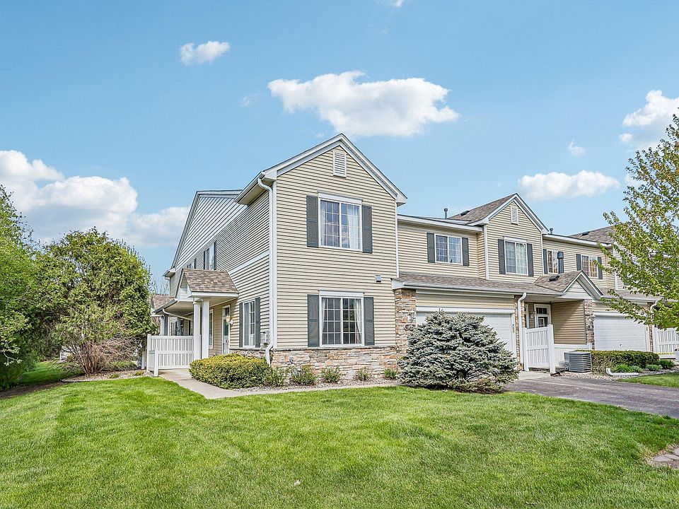 1st image of 40 River Woods Dr W