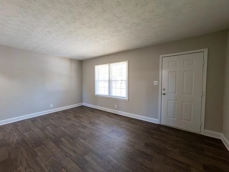 Bluestone Manor Apartment Homes — Photo 5