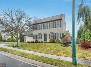 8 Rexford Rd, Enola, PA 17025