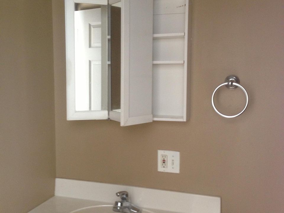 2nd image of 4440 Main St #B