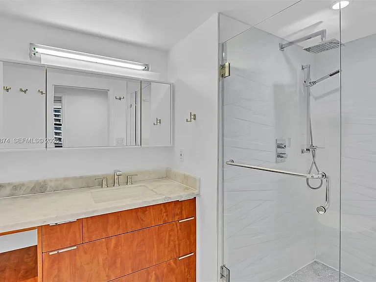 2500 Parkview Dr #1219 — Photo 23