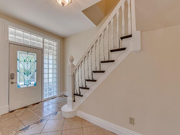 5th image of 6271 Magnolia Ave