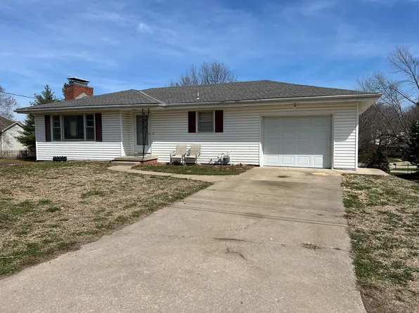 3705 E Nickell Ter, Saint Joseph, MO 64506