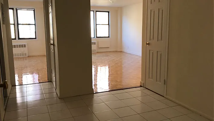 Rented by Roberto Guilbet, LREB | media 16