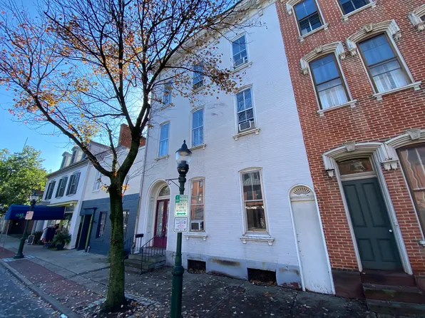 140 W High St, Carlisle, PA 17013