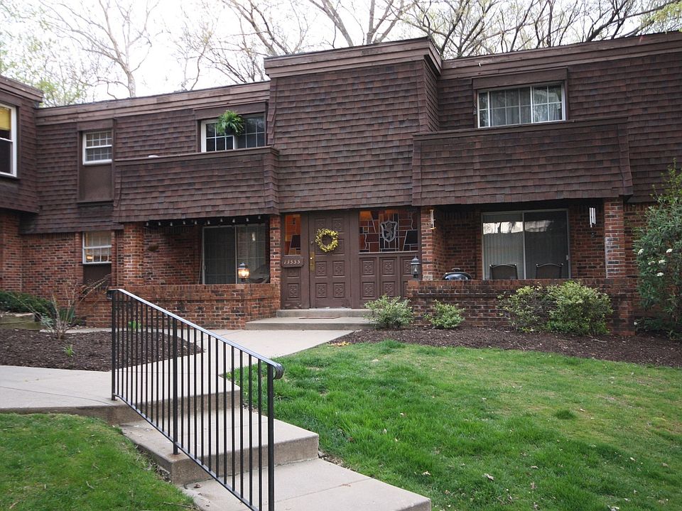1st image of 13555C Coliseum Dr