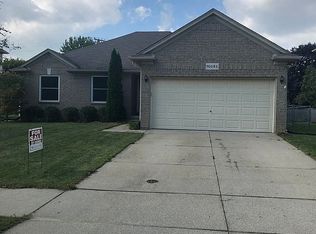 70151 Crystal Dr, Richmond, MI 48062