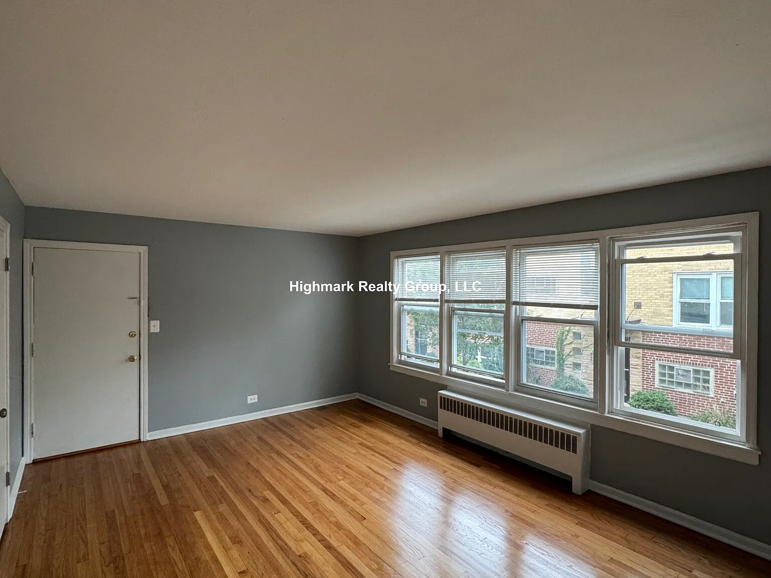 2752 W North Shore Ave — Photo 4