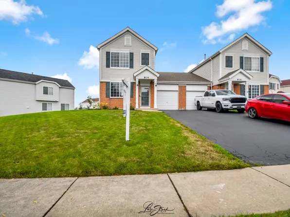 814 Daniel Dr, Minooka, IL 60447
