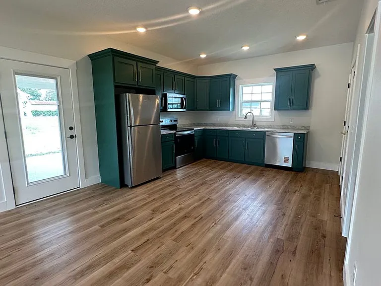36 Walton Way — Photo 17