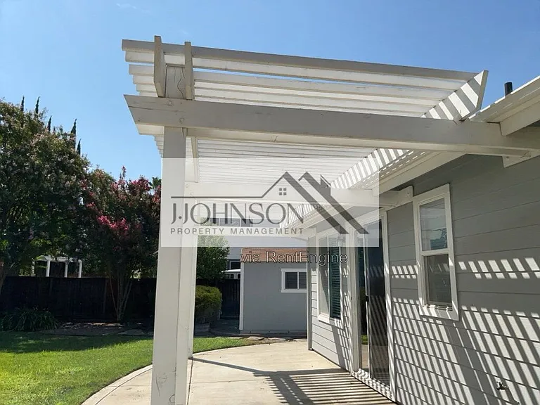 2408 Victor Ct — Photo 31
