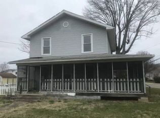 1028 1/2 7th Ave, Saint Albans, WV 25177