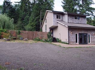 240 NE Riverside Pl, Belfair, WA 98528