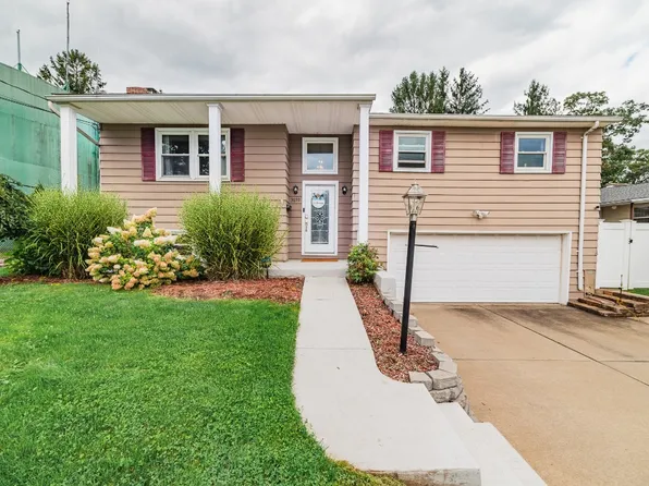 3659 Lott St, Endwell, NY 13760