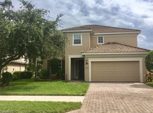 2053 Fairmont Ln, Naples, FL 34120
