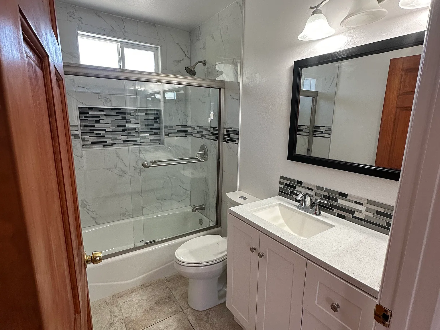 1220 Welton Way — Photo 2