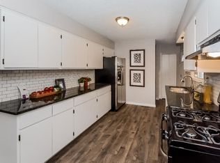 742 4th St E, Saint Paul, MN 55106