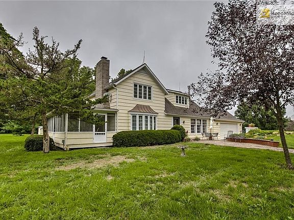 3rd image of 11612 Woodlyn Ln