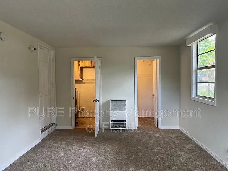 2205 NE 14th Ave — Photo 22