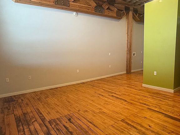 4th image of 146 S River Ave APT 207
