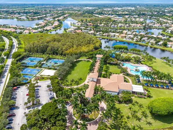 9226 Dupont Place, Wellington, FL 33414