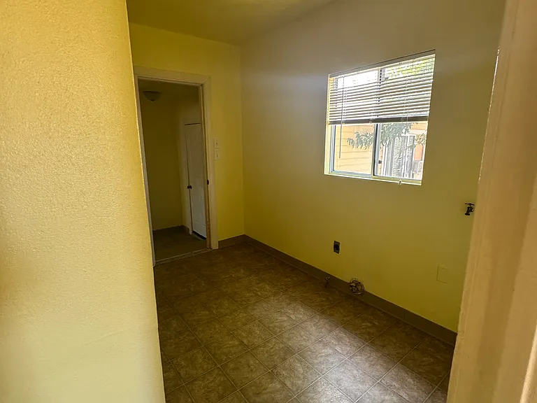959 Nelson Ave #961 — Photo 5