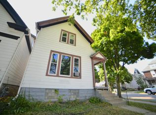 1901 S 30th St, Milwaukee, WI 53215