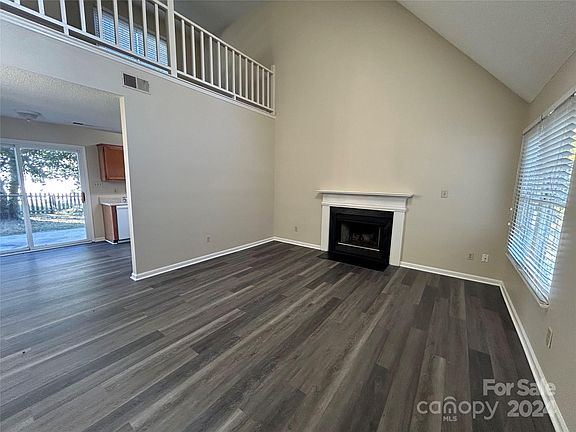 2nd image of 6411 Currywood Pl