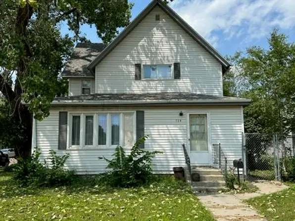 724 3rd Ave SW, Aberdeen, SD 57401