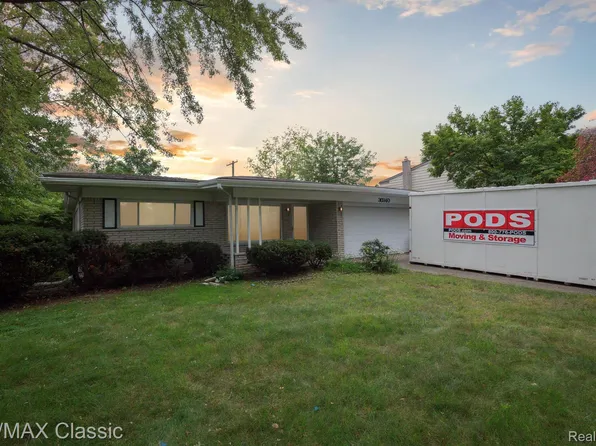 30340 Canterbury Dr, Southfield, MI 48076
