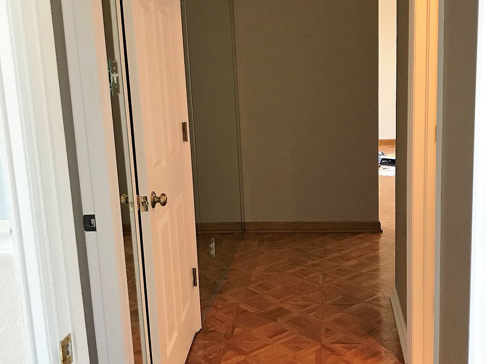 HALLWAY TO BEDROOMS