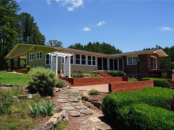 4th image of 744 Welcome To Sargent Rd