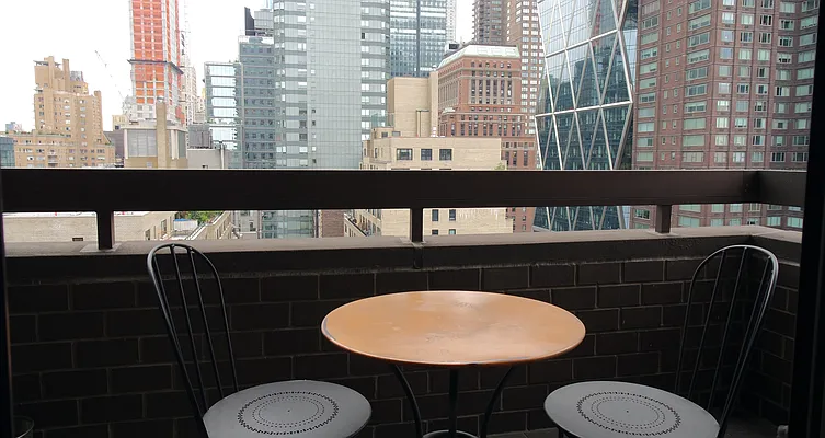 Rented by Realty Group International | media 15