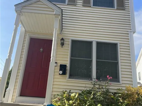 2 Rockland Road, Norwalk, CT 06854