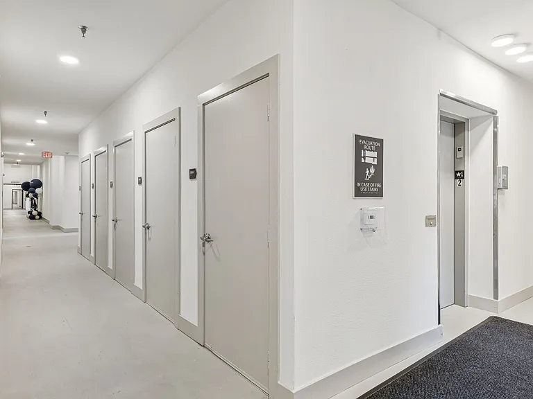 Wildwood Luxury Urban Homes — Photo 65