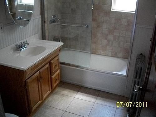 4th image of 20 Dover Ln